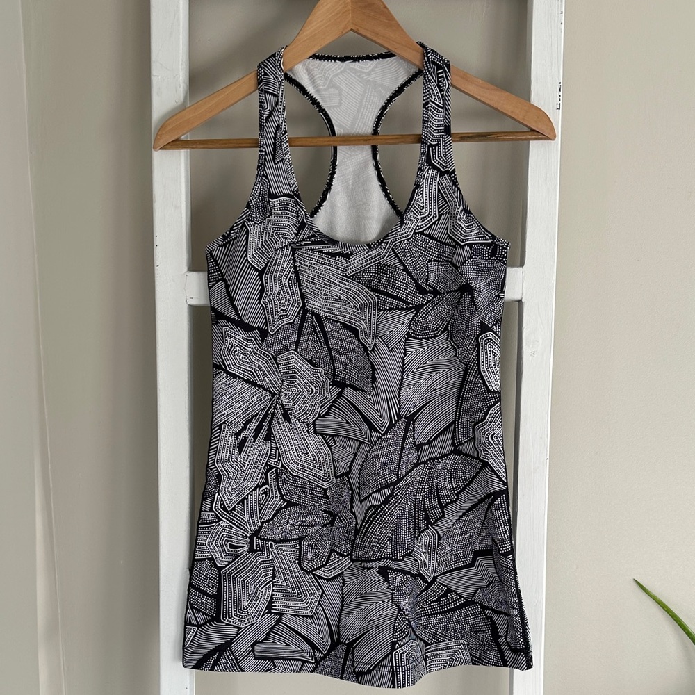 Lululemon Cool Racerback Tank in Dottie Tribe White Black